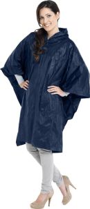 Faltbarer Poncho im Beutel